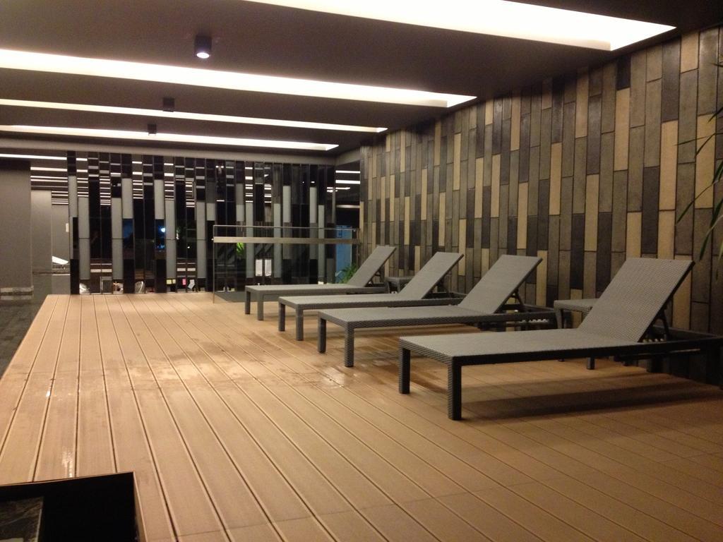 Siamese Gioia Aparthotel Bangkok Bagian luar foto